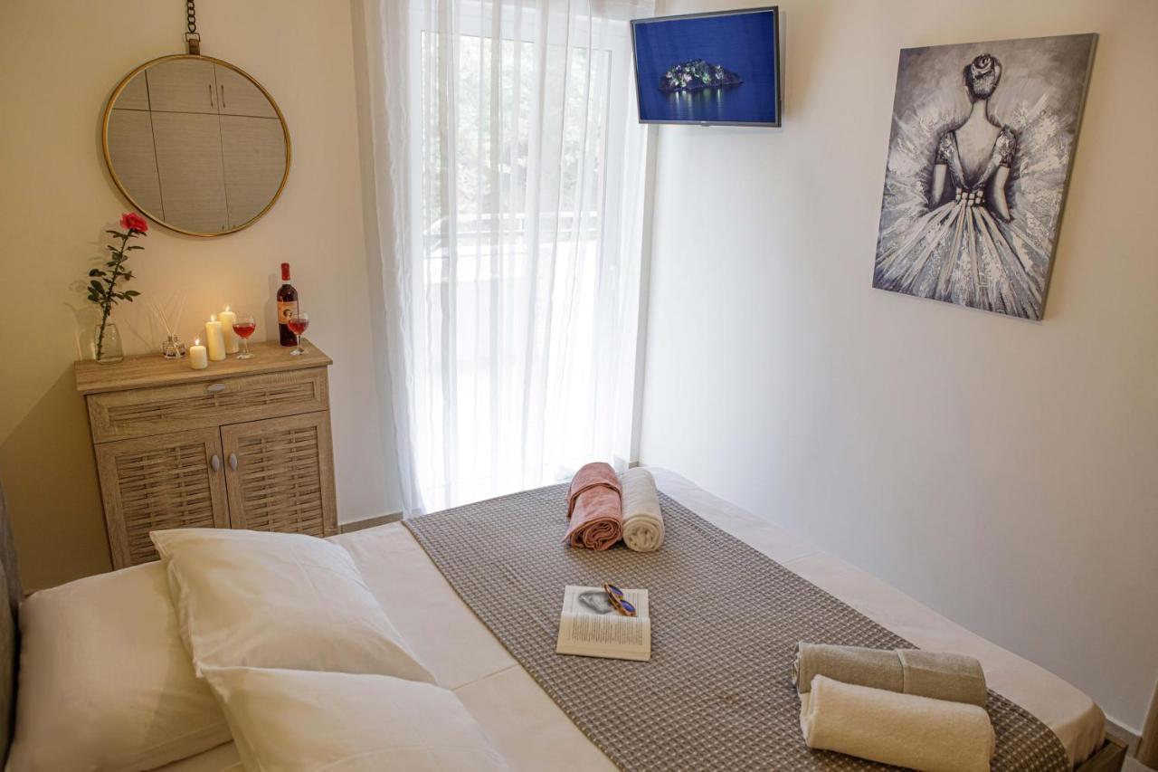 טולון Savvas Apartment מראה חיצוני תמונה
