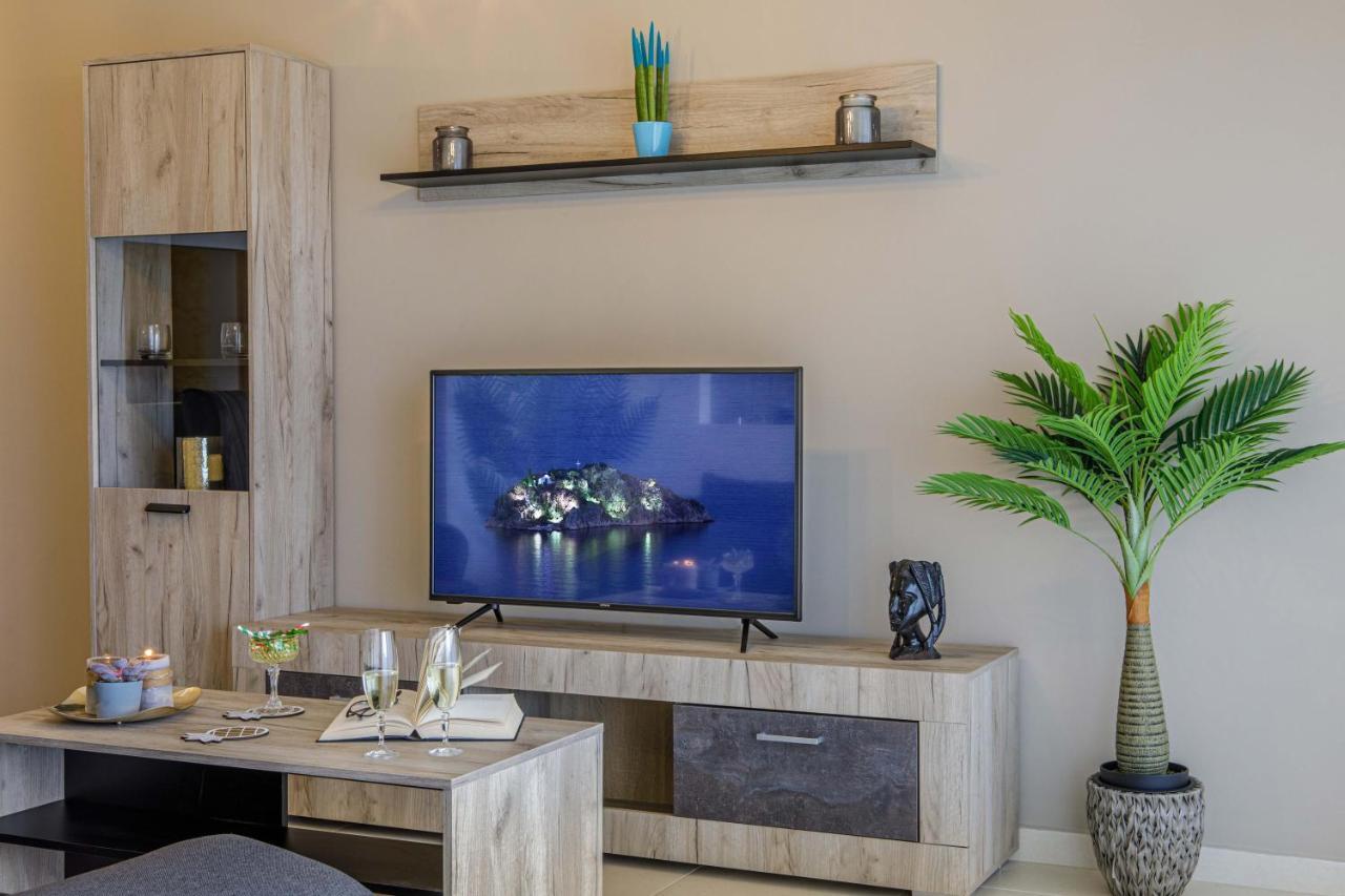 טולון Savvas Apartment מראה חיצוני תמונה